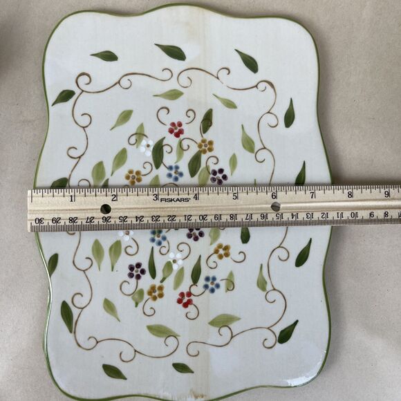 Temp-tations by Tara PETALS Ovenware‎ Metal Basket  & Trivet - Picture 7 of 9